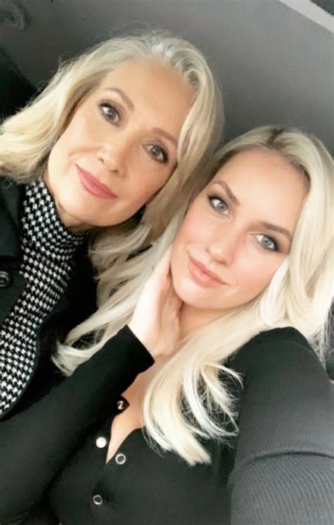 Meet Paige Spiranac’s stunning family from。